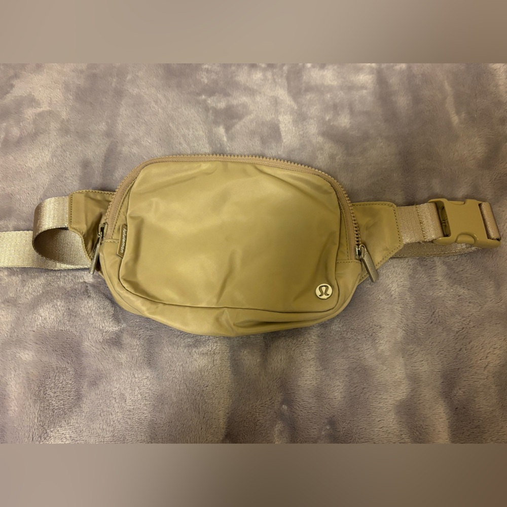 lululemon athletica Beige Belt Bag